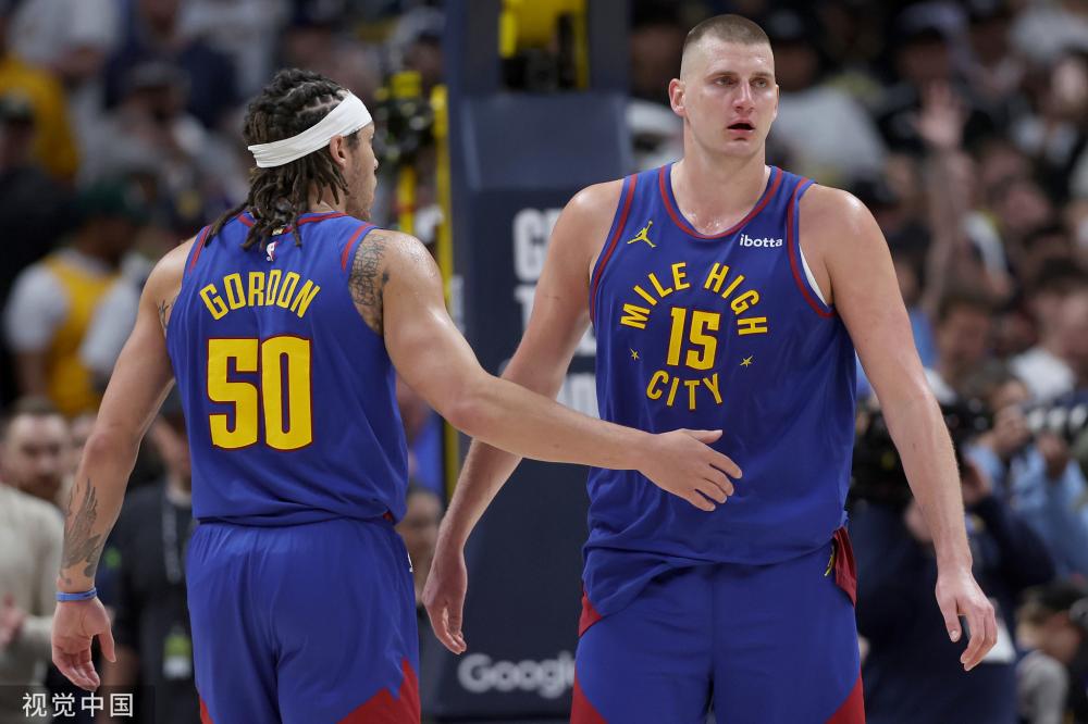 用实际表现 用实际表现