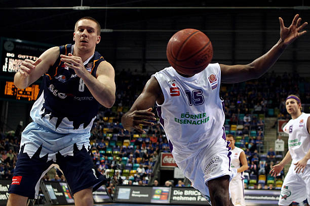 敲响警钟 敲响警钟